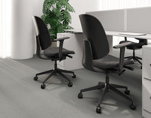 Cargar imagen en el visor de la galería, Silla Luke Negro