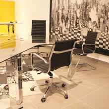 Cargar imagen en el visor de la galería, Silla GOETZ Respaldo Alto Estructura Cromada