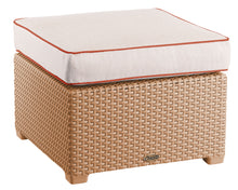 Cargar imagen en el visor de la galería, Ottoman MAGNOLIA Con Asiento Tapizado