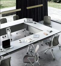 Cargar imagen en el visor de la galería, Mesa Ara Desk
