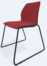 Cargar imagen en el visor de la galería, Silla KALEA base Trineo ASIENTO Y RESPALDO TAPIZADO
