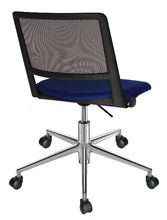 Cargar imagen en el visor de la galería, Silla REVOLUTION, Base en aluminio, Respaldo en polipropileno negro y malla color negro, Asiento en tela o viníl
