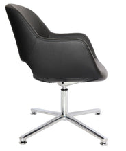 Cargar imagen en el visor de la galería, Silla WICKER , con regatones.
